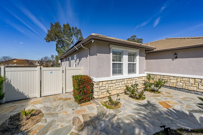 Foto del edificio - 35797 Rosedown Ln