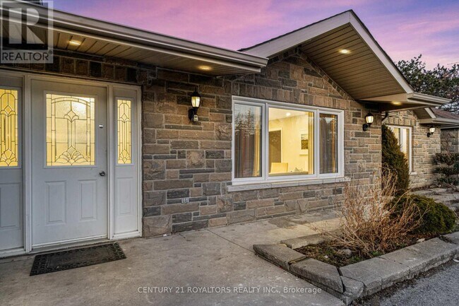 Photo du bâtiment - 12821 Heritage Rd