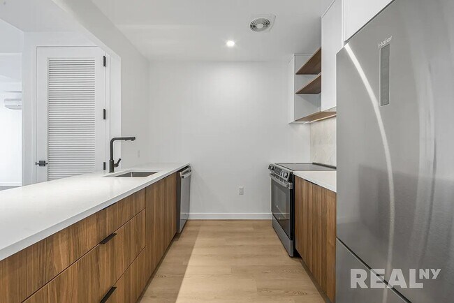 Foto del edificio - 953 Dean St