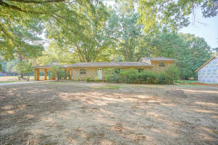 Foto principal - 246 Acorn Acres Rd