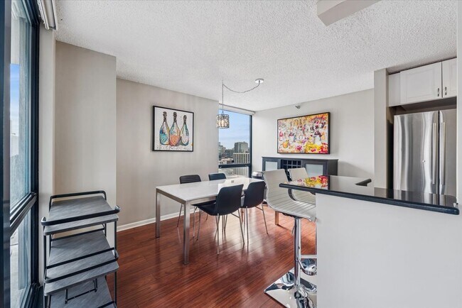 Foto del edificio - 1122 N Clark St