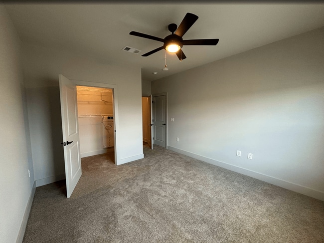 Interior Photo - The Crest at South Point