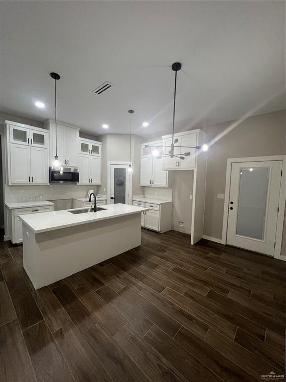 Foto del edificio - 18 E 13th St