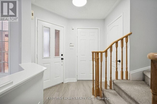 Building Photo - 2665 Thomas St