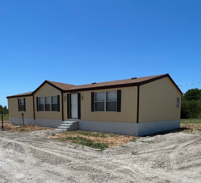 Building Photo - 810 Green Branch Rd
