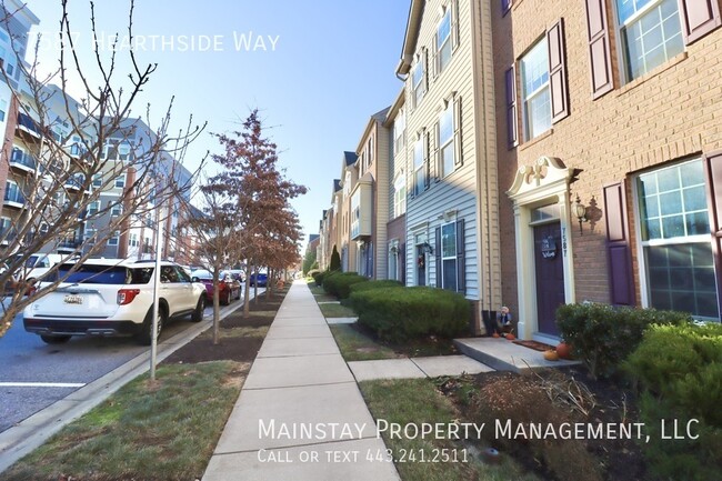 Foto del edificio - 3 Bedroom Townhome in Howard Square!