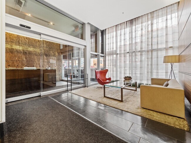 Foto del edificio - 659 W Randolph St