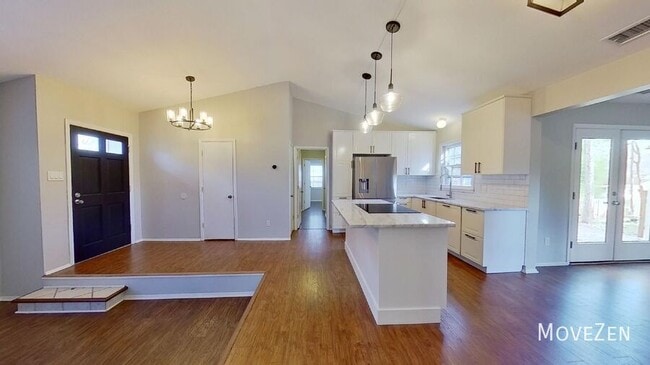Building Photo - 931 Pinafore Dr