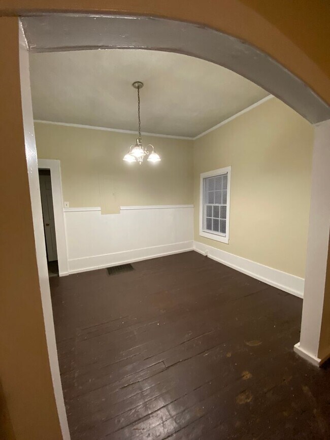 Foto del edificio - Charming 1935 3 bedroom house on Wintervil...
