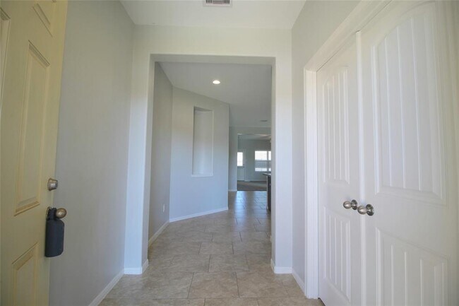 Foto del edificio - 3410 McDonough Way