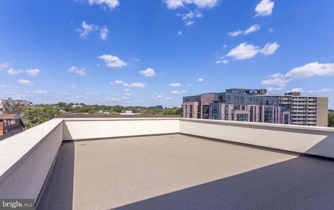 Foto del edificio - 1383-1385 H St NE