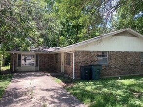 Building Photo - 1814 Gaynor Dr