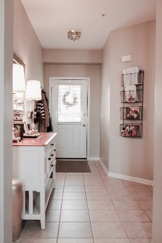 Building Photo - 2048 Ivy Ridge Dr