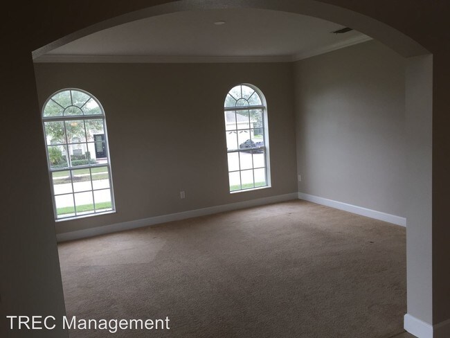 Building Photo - 804 Delfino Dr