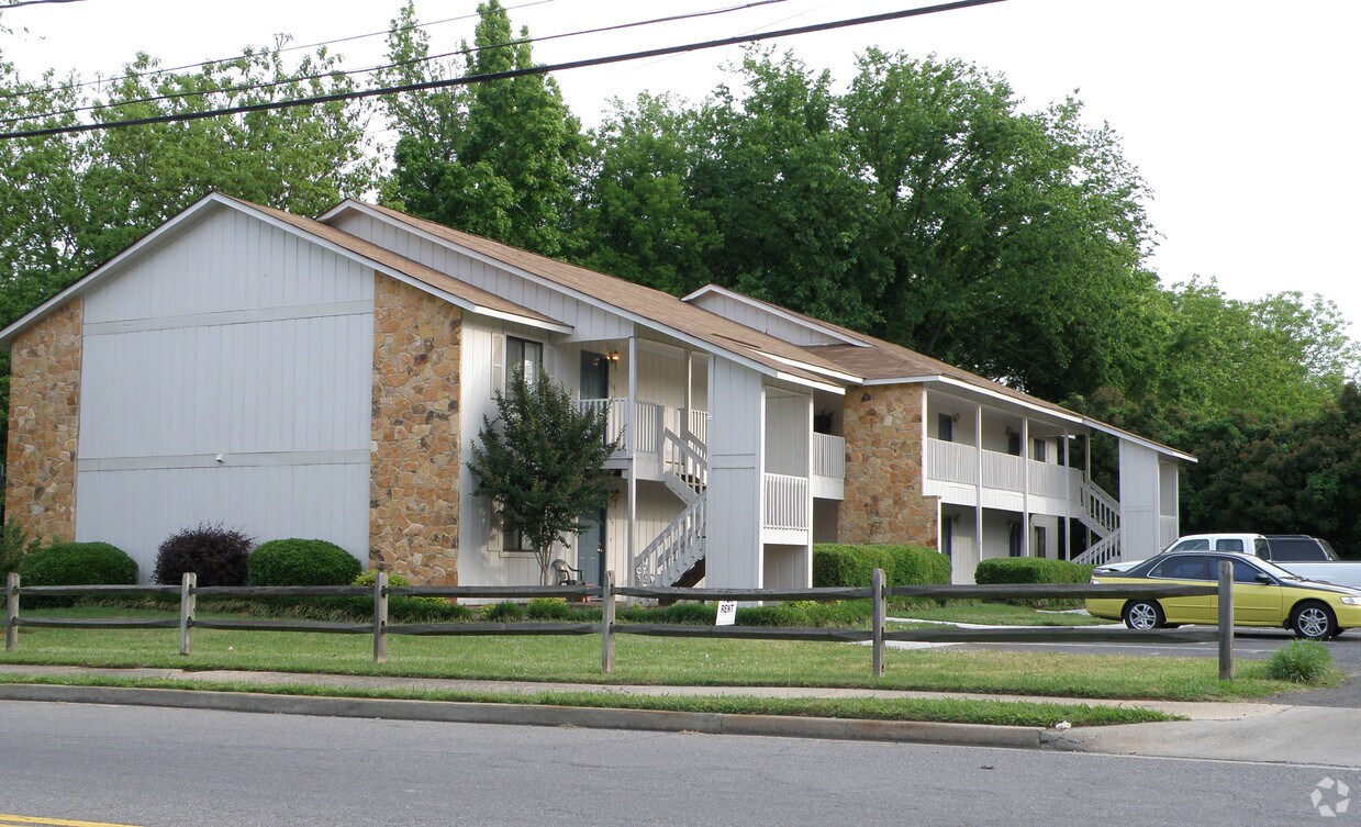 Primary Photo - 112-118 Spruce St
