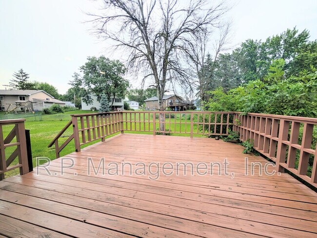 Foto del edificio - 4382 Rosebriar Ave