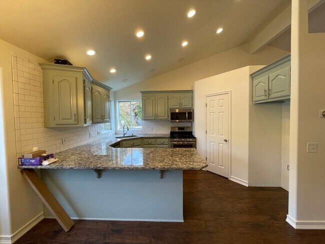 Foto del edificio - 8039 Old Dairy Rd
