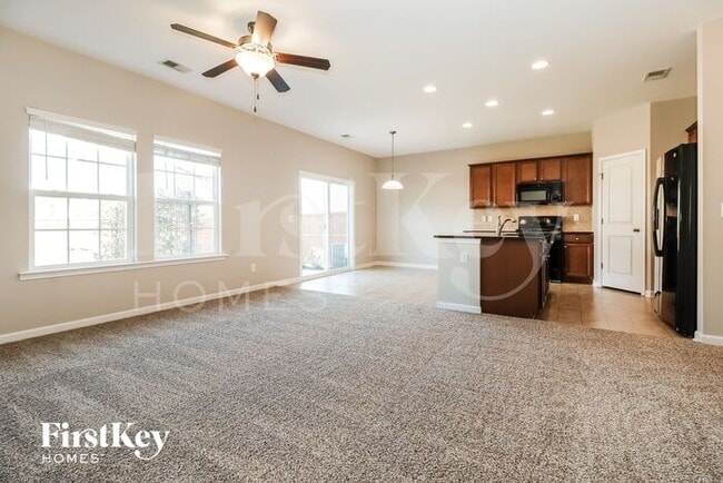 Building Photo - 3819 Sourwood Ct