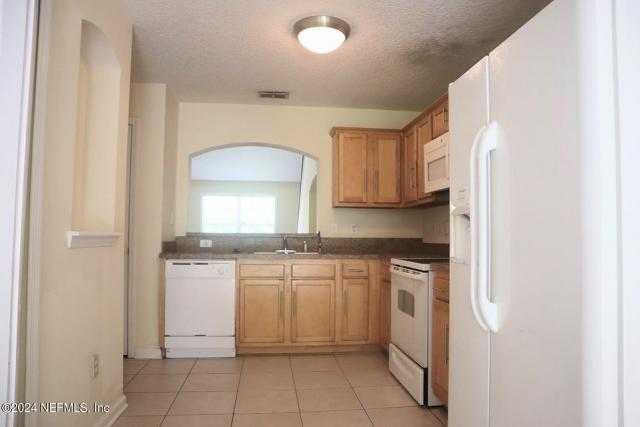 Building Photo - 3 bedroom in Orange Park FL 32073