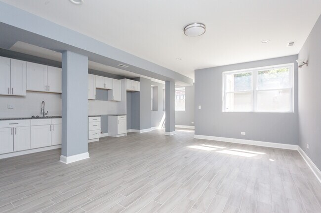 Foto del edificio - 5130 S Greenwood Ave