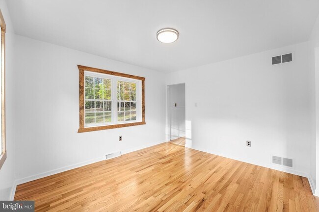 Foto del edificio - 800 Marley Rd