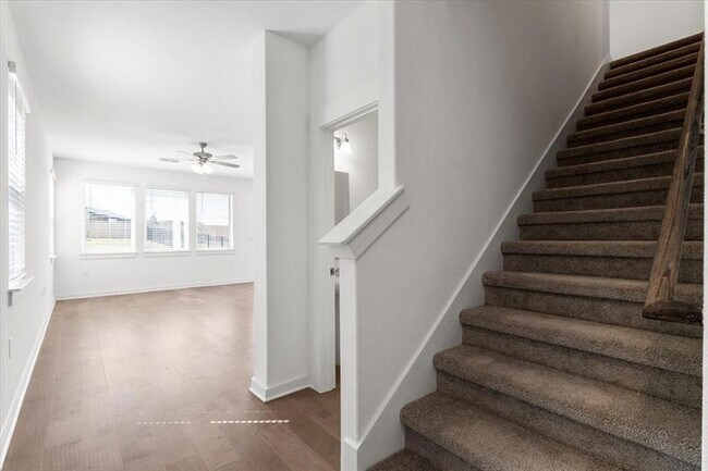 Foto del edificio - 7409 Sparkling Light Dr