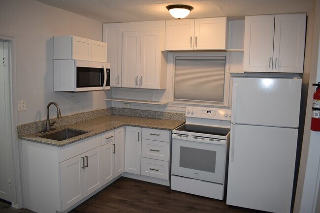 Foto del edificio - 1213 W Pine St