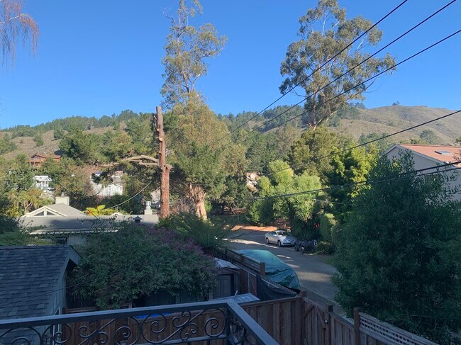 Foto del edificio - 220 Hiawatha Ave