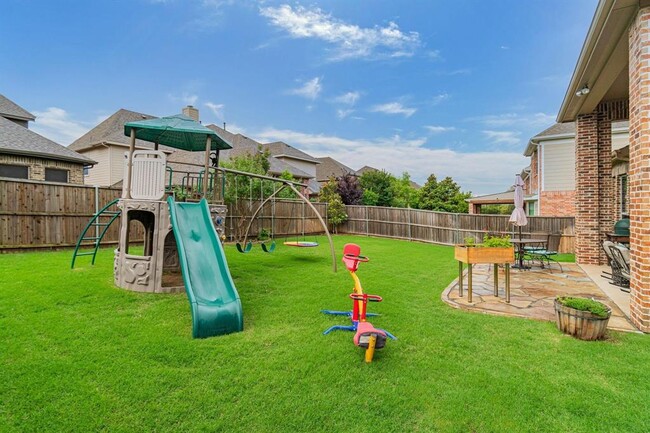 Building Photo - 1509 Hennessey Dr