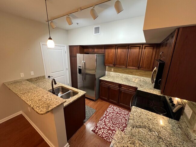 Foto del edificio - 665 Tennessee St