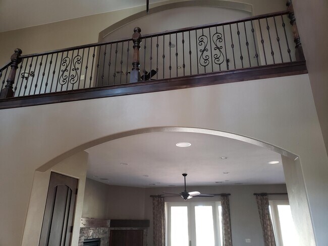 Foto del edificio - 1220 Yucca Cir