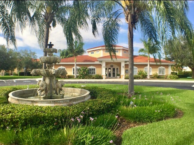 Foto del edificio - 1/1 unit available for annual rent startin...