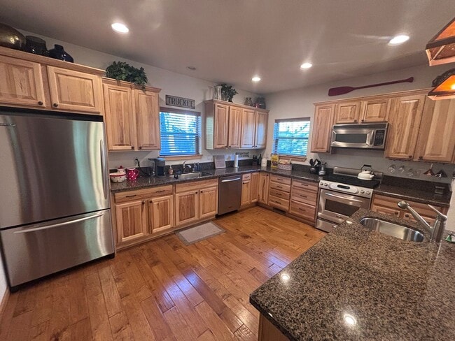 Foto del edificio - Truckee Ski Lease Available