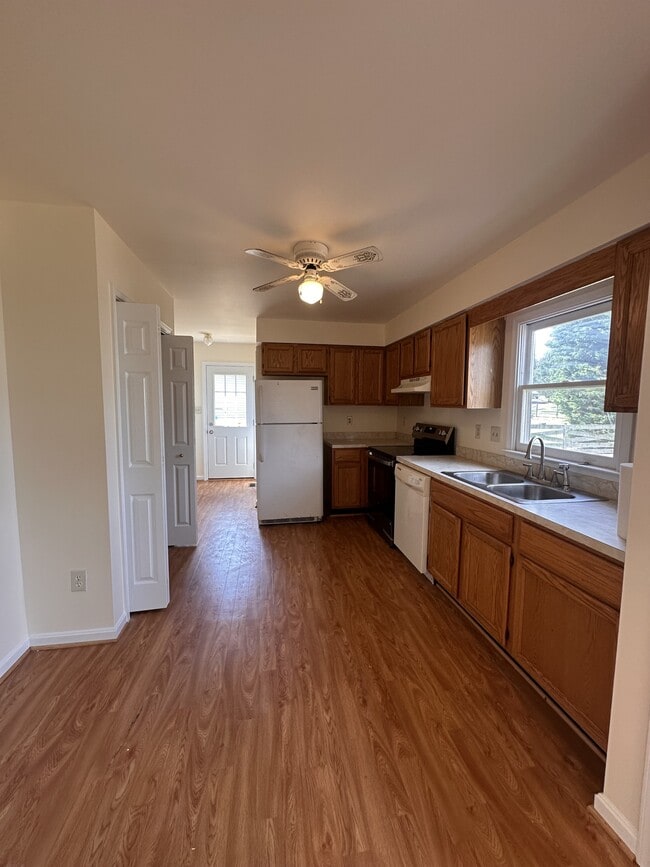 Building Photo - 11 Terben Ct