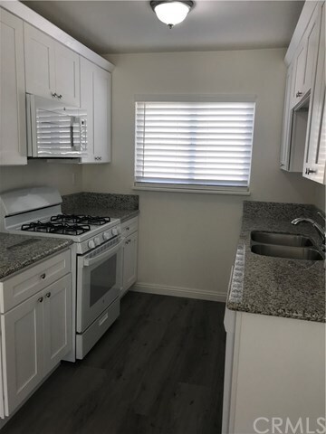 Foto del edificio - 574 Joann St