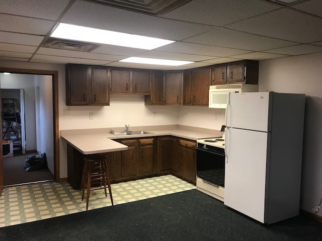 Kitchen - 89 W Marshall Rd