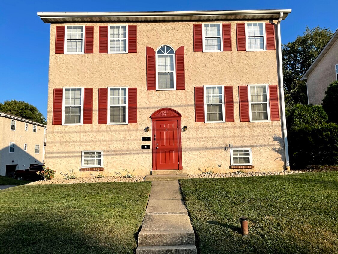 Foto principal - 4 Drexel Ave