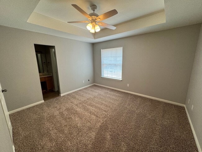 Building Photo - 10237 Hyacinth Ln