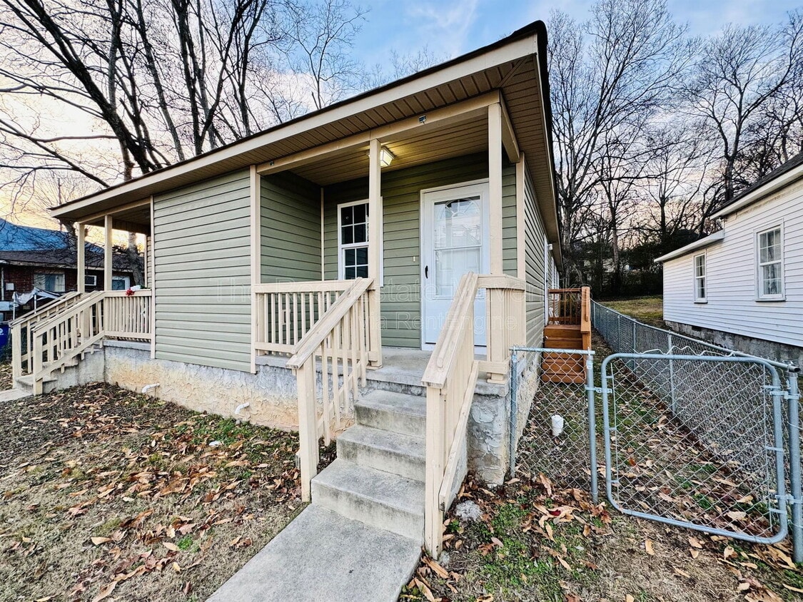 Foto principal - 4619 Kirkland Ave