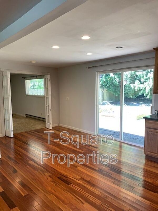 Foto del edificio - 105 217th Pl SW