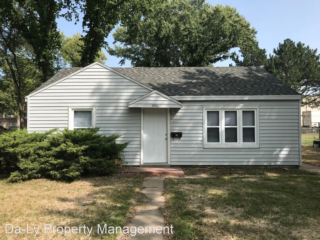 3 br, 1 bath House 2223 N. Huston House Rental in Grand Island, NE