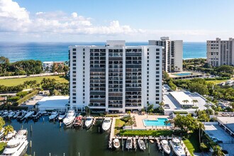 Building Photo - 4748 S Ocean Blvd