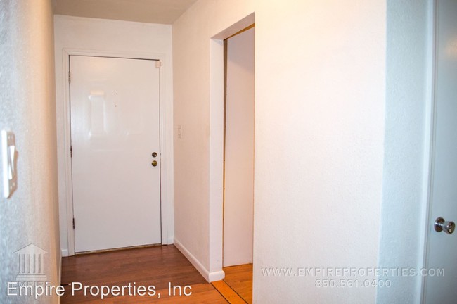 Foto del edificio - 5 br, 3 bath House - 1821 Myrick Road