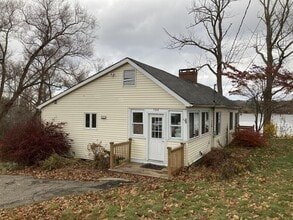 Building Photo - 164 Shattuck Way