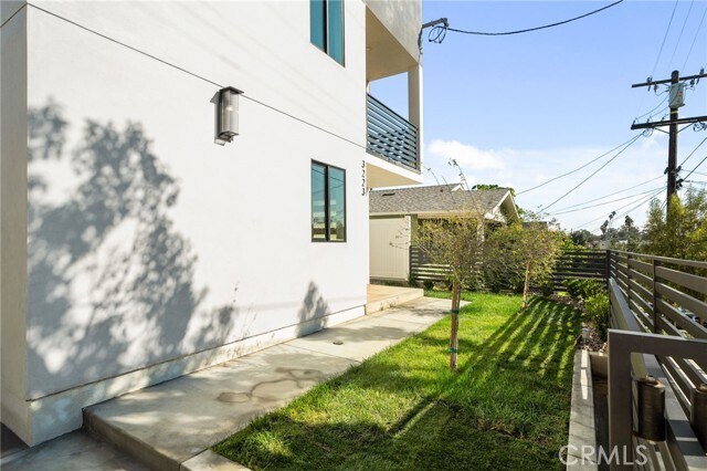 Foto del edificio - 3223 Lanfranco St