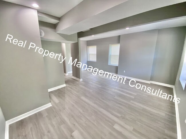 Foto del edificio - Renovated 3-Bedroom Home! Deposit Free Living Available via Obligo