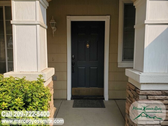 Foto del edificio - Hunters Village Phase 2. Do not disturb tenants.