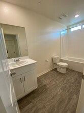 Building Photo - 492 Jasmine Way