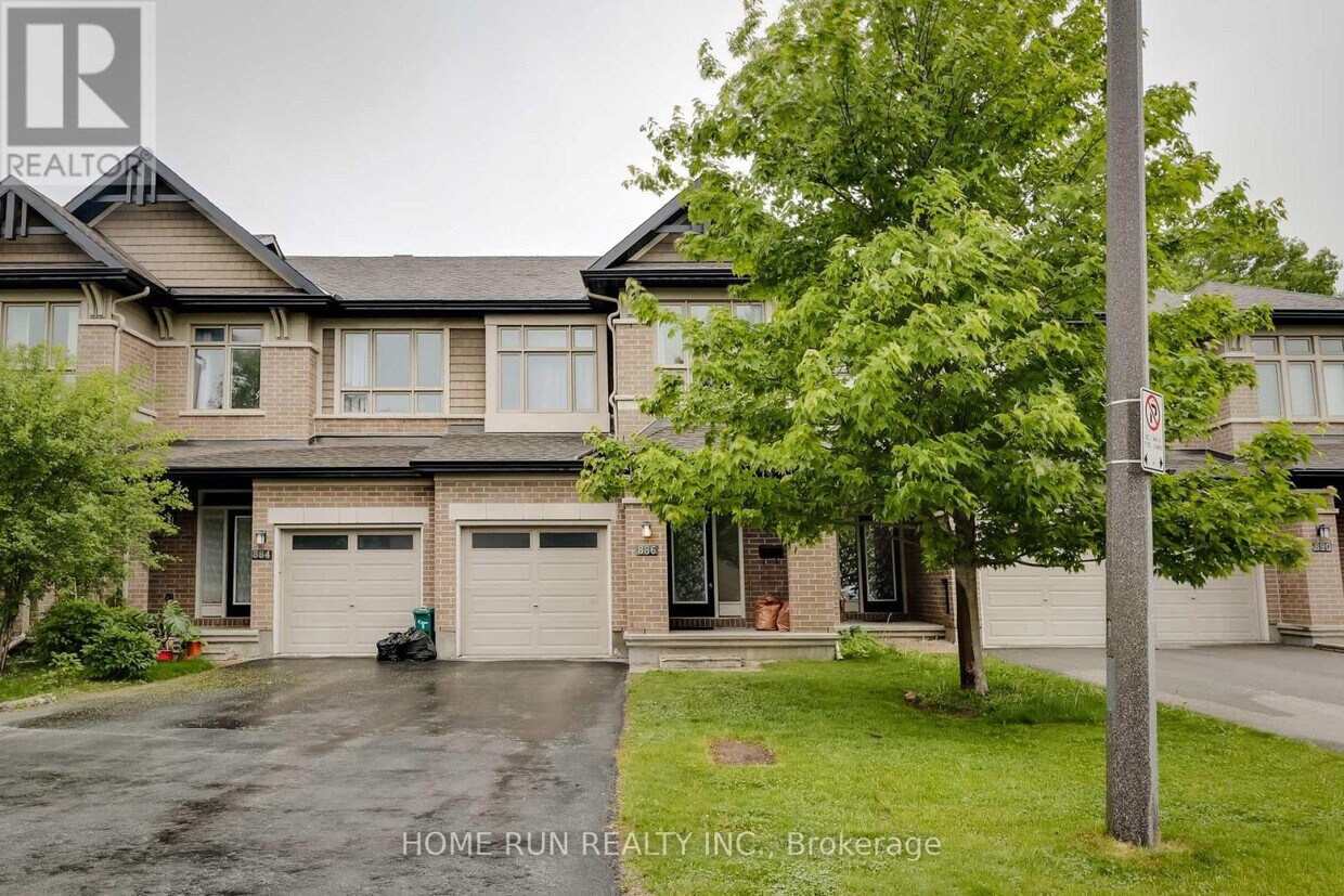Photo principale - 886 Fletcher Cir