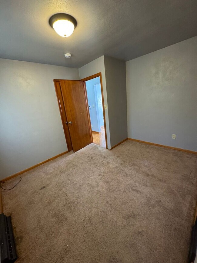 Foto del edificio - Main level house available for rent